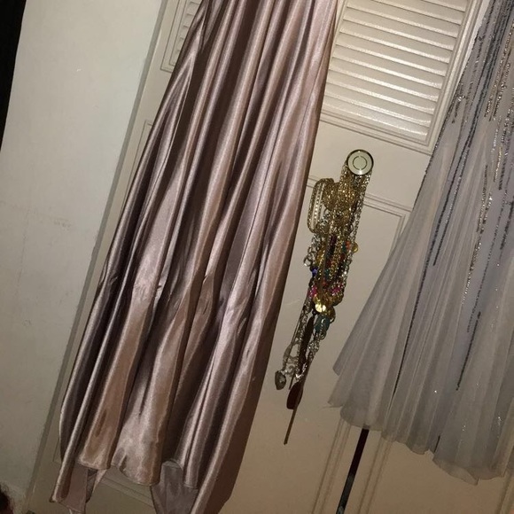 Prom Dress/Evening Gown - Picture 5 of 6